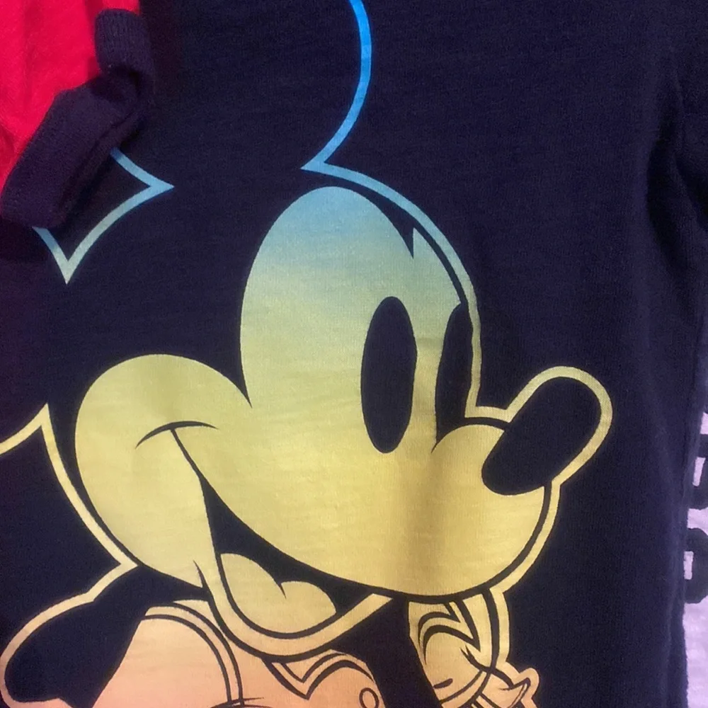 Gap Disney Mickey Mouse 5t short sleeve shirts